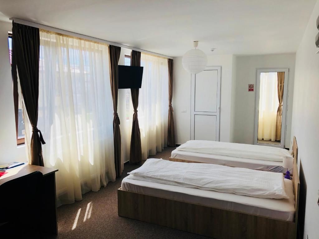 Отели типа «постель и завтрак» Academia De Arhitectura Питешти